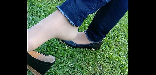  shoeplay and dipping with tan nylons and flats